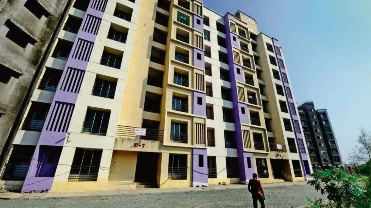 Residential-Sale-in-Fy24-Reached-a-Decadal-High-With-Almost-5-Lakh-Units-Sold-1536x863